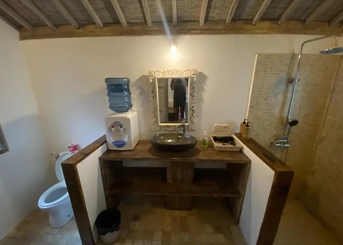 Bamboo Lodge 2
